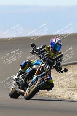 media/Sep-21-2025-TrackDaz (Sun) [[277c75b276]]/C Group/1240pm (Turn 2)/